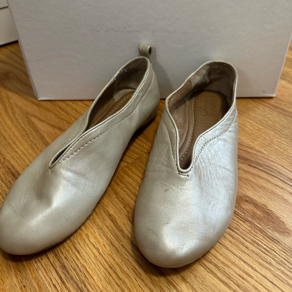 Lucca Lane flats Size 6 1/2